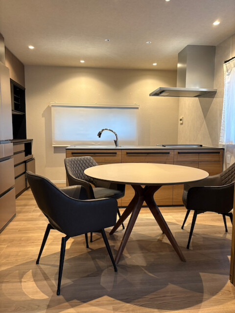 瑞穂市O様邸リノベーション事例｜LIXILリシェル対面キッチンと水まわり改修後のダイニング空間