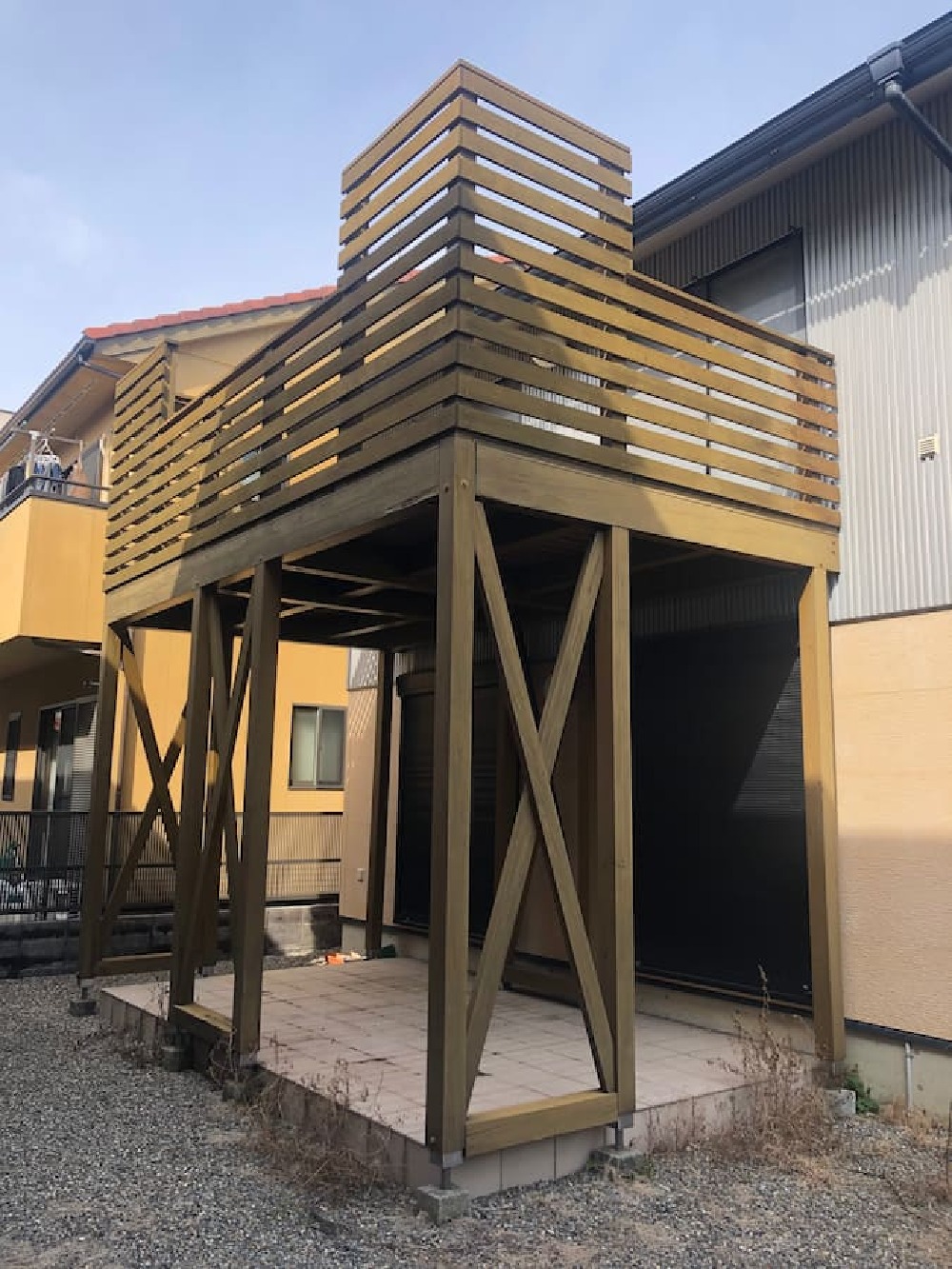 既設の木製バルコニー改修前の様子（岐阜市F様邸）